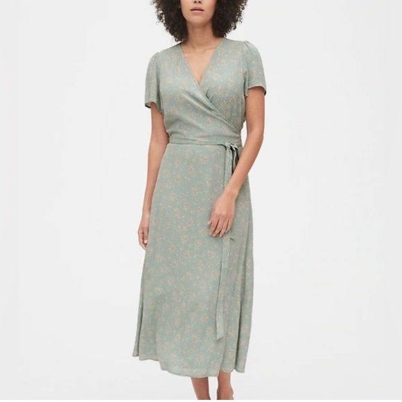 GAP Dresses & Skirts - GAP Sage Green Floral Midi Dress